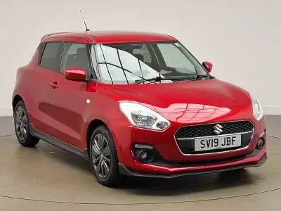 Used Suzuki Swift 90 HP (66 kW) 2019 Red Hatchback