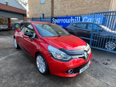 Gebraucht Renault Clio IV Dynamique 90 PS (66 kW) 2016 Rot Kleinwagen