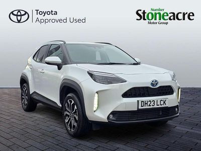 Used Toyota Yaris Hybrid Design 2023 White Hatchback