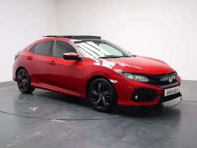 Used Honda Civic EX 126 HP (92 kW) 2019 Red Hatchback