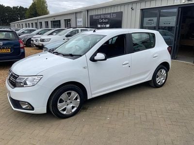 Used Dacia Sandero Lauréate 2017 White Hatchback