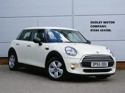 Used Mini ONE Hatch 102 HP (75 kW) 2015 White Hatchback
