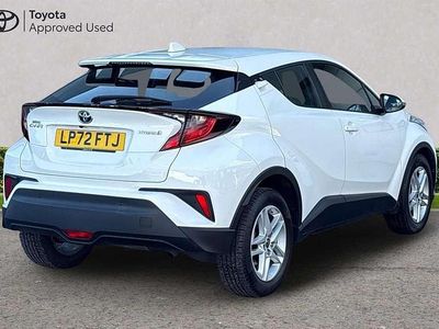 Used Toyota C-HR 122 HP (89 kW) 2023 Pure white SUV
