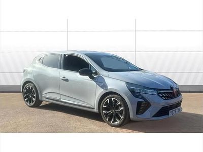 Used Renault Clio V Techno 143 HP (105 kW) 2023 Grey Hatchback