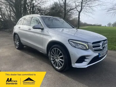 Usado Mercedes GLC250 AMG line 2017 Prateado Carrinha