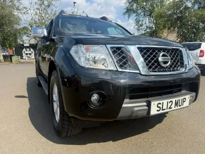 Used Nissan Navara Tekna 2012 Black Pickup