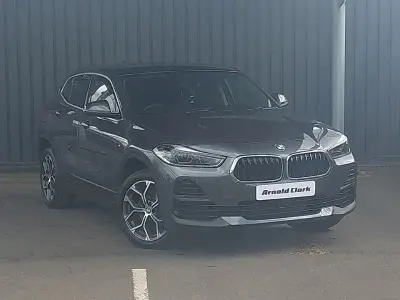 Begagnad BMW X2 Sport Line 150 HK (110 kW) 2021 Grå SUV