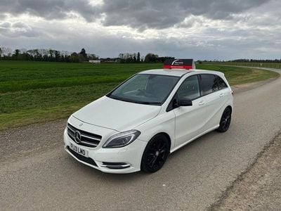 Used Mercedes B180 121 HP (88 kW) 2013 White MPV