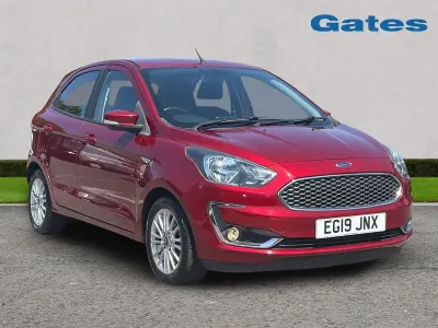 Used Ford Ka Plus Zetec 70 HP (51 kW) 2019 Red Hatchback