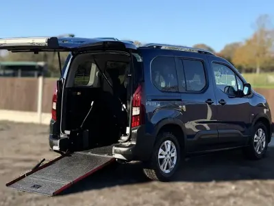 Used Peugeot Rifter Allure 100 HP (73 kW) 2021 MPV