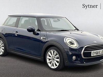 Used Mini Cooper Classic 134 HP (98 kW) 2018 Blue Hatchback