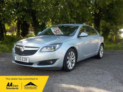 Used Vauxhall Insignia Elite 136 HP (100 kW) 2016 Silver Hatchback