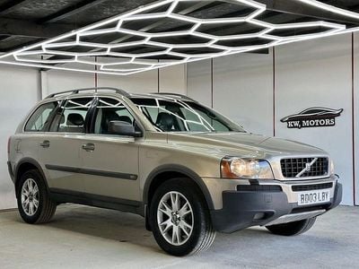Usado Volvo XC90 SE 272 HP (200 kW) 2003 Dourado SUV