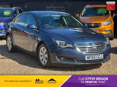 Used Vauxhall Insignia SRi 163 HP (119 kW) 2015 Blue Hatchback