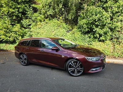 Used Vauxhall Insignia Elite 260 HP (191 kW) 2018 Red Estate