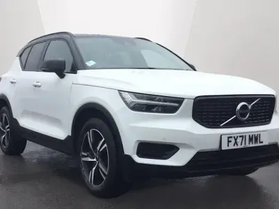 Used Volvo XC40 R-Design 163 HP (119 kW) 2021 White SUV