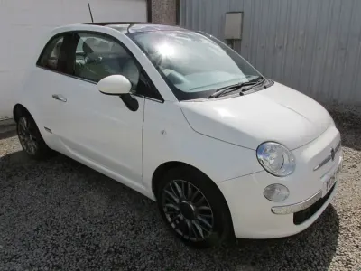 Used Fiat 500 Lounge 69 HP (50 kW) 2015 White Hatchback