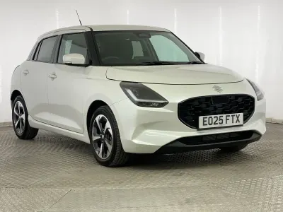 Second-hand Suzuki Swift 82 CP (60 kW) 2025 Alb Hatchback