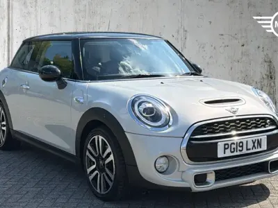 Used Mini Cooper S Exclusive 192 HP (141 kW) 2019 Silver Hatchback