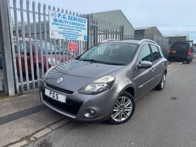 Grey Used 2012 Renault Clio GrandTour Dynamique Estate | £4,499