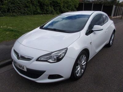 Used Vauxhall Astra GTC SRi 2012 White Hatchback