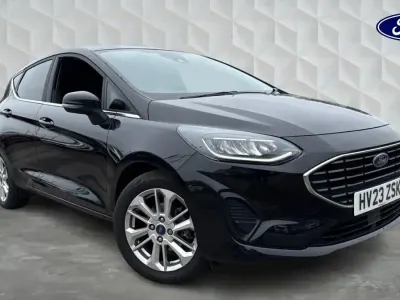 Używany Ford Fiesta Titanium 125 KM (91 kW) 2023 Czarny Hatchback