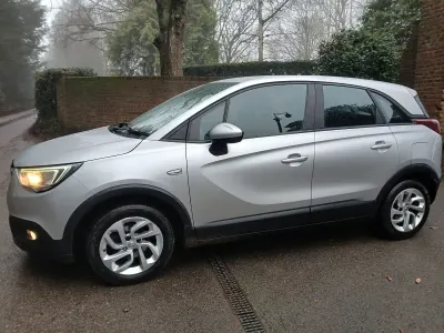 Used Vauxhall Crossland X 99 HP (72 kW) 2017 Silver SUV