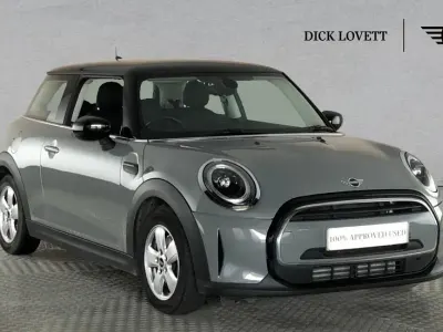 Begagnad Mini Cooper Classic 134 HK (98 kW) 2021 Grå Halvkombi