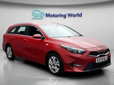 Used Kia Ceed 2023 Red Hatchback