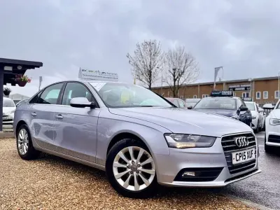 Begagnad Audi A4 Business 177 HK (130 kW) 2015 Silver Sedan