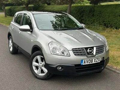 Używany Nissan Qashqai Tekna 141 KM (103 kW) 2008 Srebrny SUV