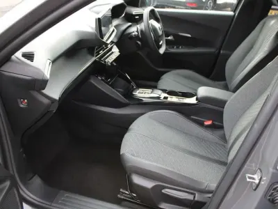 Used Peugeot 2008 Allure 129 HP (94 kW) 2023 Grey SUV