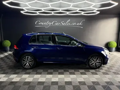 Second-hand VW Golf VII SE 125 CP (91 kW) 2018 Albastru Hatchback