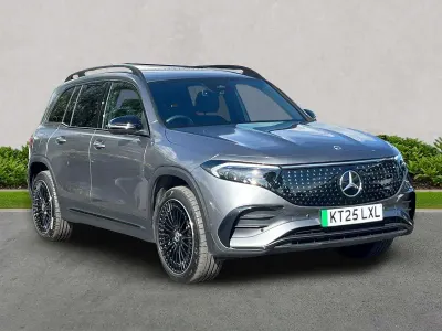 Usado Mercedes EQB250+ Urban 139 kW (190 HP) 2025 Cinzento SUV