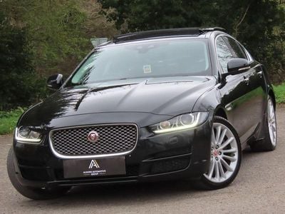 Used Jaguar XE Portfolio 240 HP (176 kW) 2017 Black Sedan