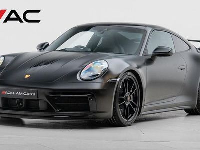Porsche 911 Carrera 4 GTS