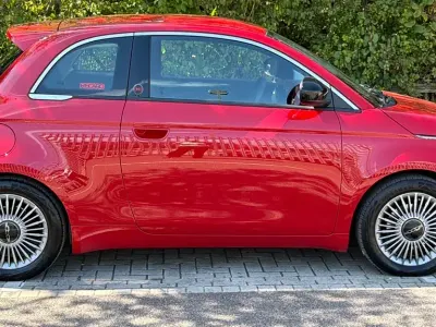 Used Fiat 500e Red 86 kW (118 HP) 2025 Red Hatchback