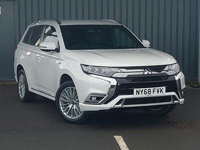 Used Mitsubishi Outlander P-HEV 177 HP (130 kW) 2018 White SUV