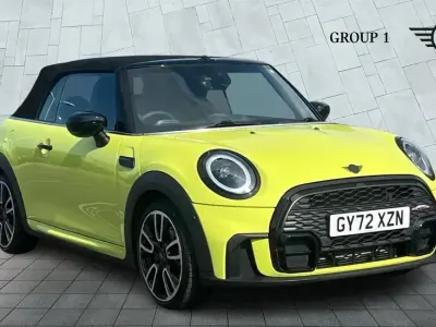 Used Mini Cooper Sport 134 HP (98 kW) 2023 Yellow Hatchback