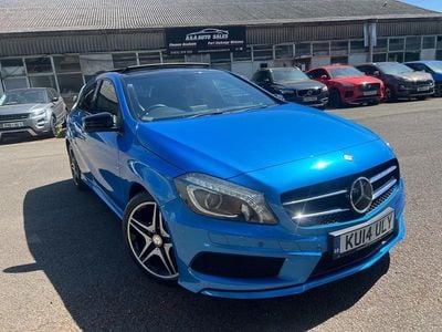 Używany Mercedes A200 AMG 136 KM (100 kW) 2014 Niebieski Hatchback