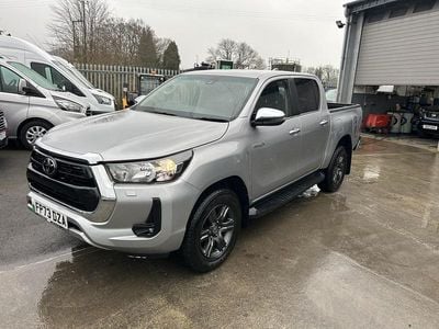 Used Toyota HiLux 150 HP (110 kW) 2023 Silver Pickup