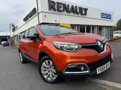 Used Renault Captur Expression+ 90 HP (66 kW) 2015 Orange SUV