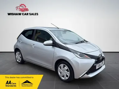 Used Toyota Aygo X-play 69 HP (50 kW) 2016 Silver Hatchback