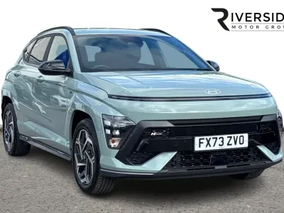 Gebraucht Hyundai Kona N Line 141 PS (103 kW) 2023 Grün SUV