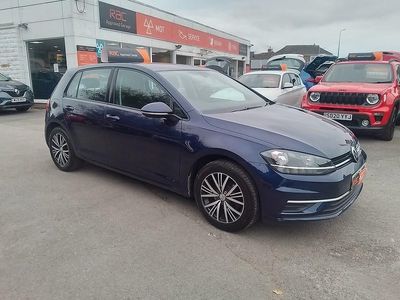 Begagnad VW Golf VII SE 110 HK (80 kW) 2018 Blå Halvkombi