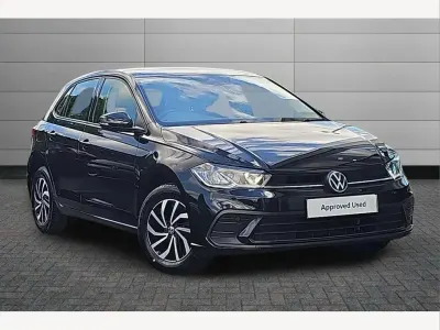 Used VW Polo Life 80 HP (58 kW) 2023 Black Hatchback
