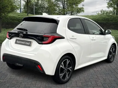 Used Toyota Yaris Design 2025 White Hatchback