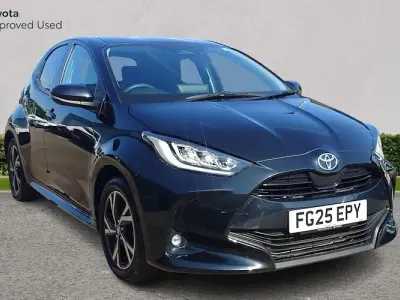 Used Toyota Yaris Design 116 HP (85 kW) 2025 Black Hatchback