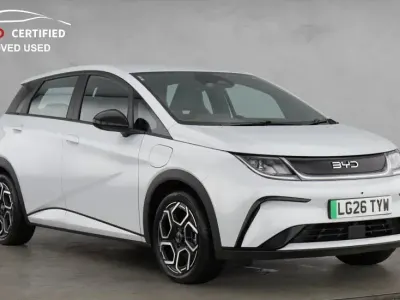 Nuevo BYD Dolphin Boost 130 kW (177 CV) 2026 Blanco Utilitario