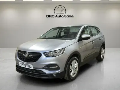 Used Vauxhall Grandland X S 130 HP (95 kW) 2018 Grey SUV